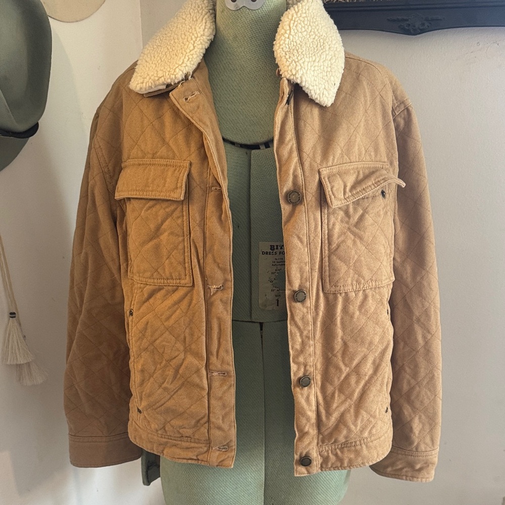 WOMENS PENDLETON RARE!!! Tan Quilted Jacket with Cream Collar